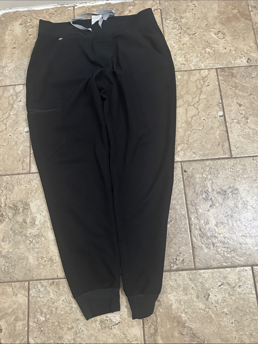 Figs women ‘ s black Joggers with Drawstring Waist
